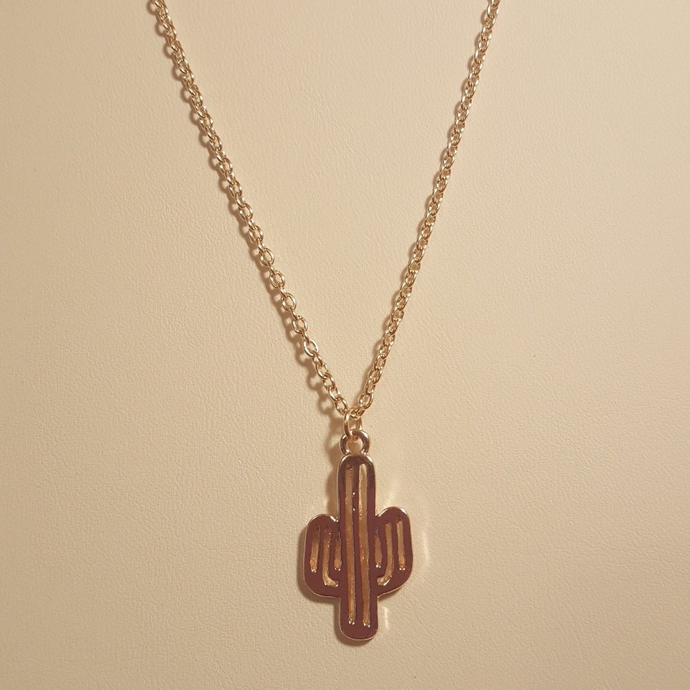 •NEW• 🌵Cactus Pendant With Chain🌵